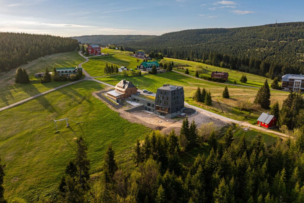 DJI_20250508070258_0606_D-HDR