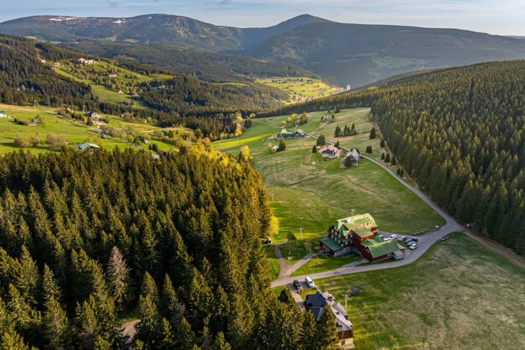 DJI_20250508071053_0631_D-HDR